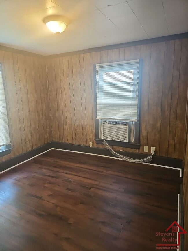 Photo - 1002 33rd Ave N