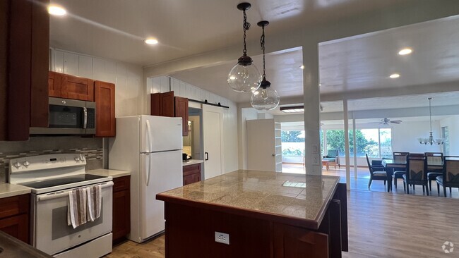 Building Photo - 128 Aliiolani St Rental