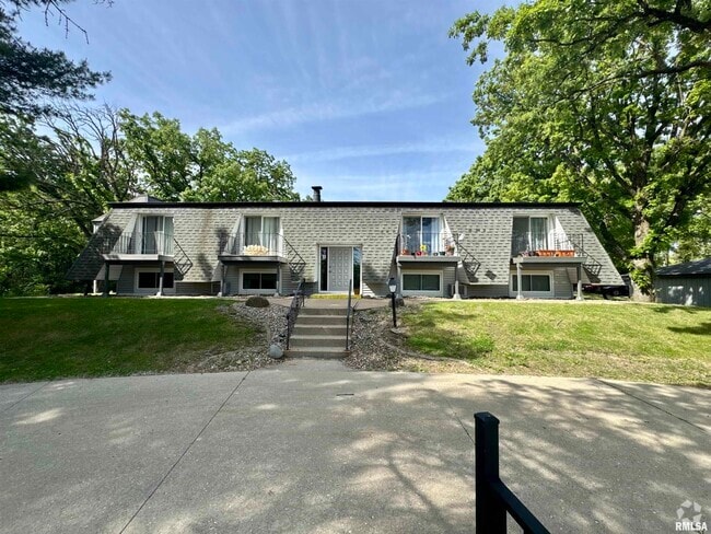 Building Photo - 4211 US-6 Rental