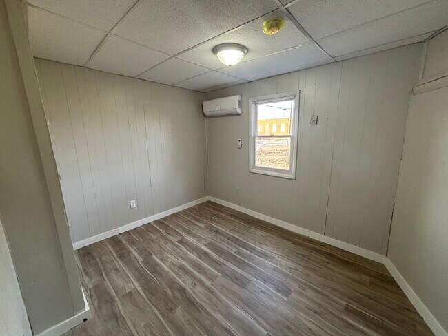 Photo - 14 E 6th Ave Unit 6