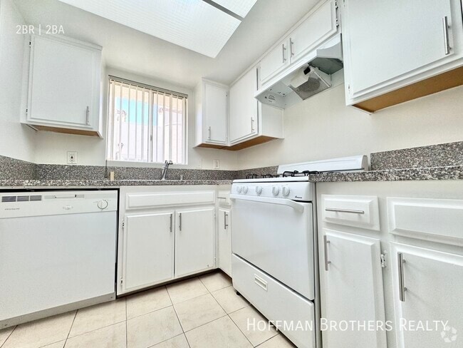Building Photo - 935 10th St Unit 6 Rental