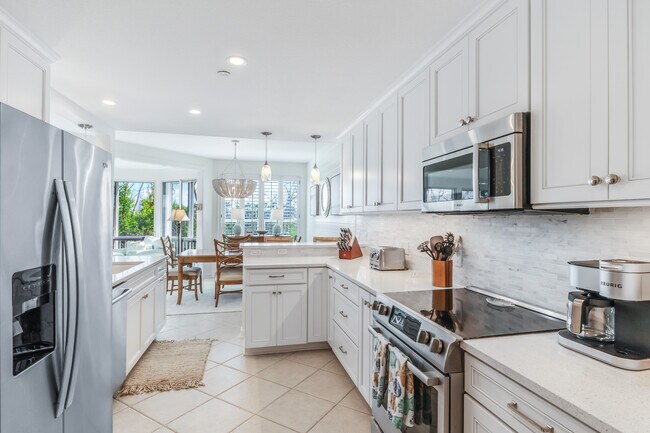 Photo - 701 S Harbor Dr