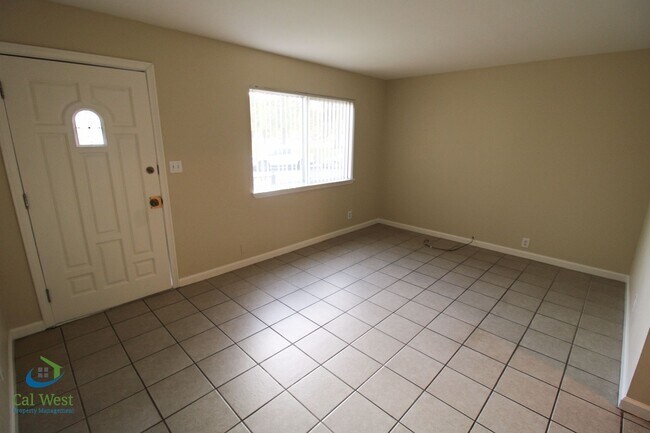 5236 Snow Dr Unit A