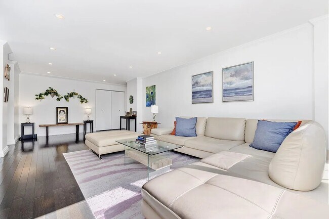 Photo - 301 E 69th St Unit 3A