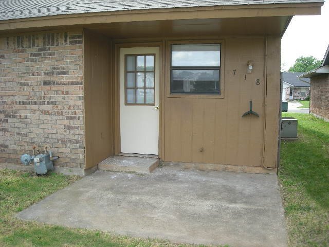Photo - 718 Swan Lake Rd