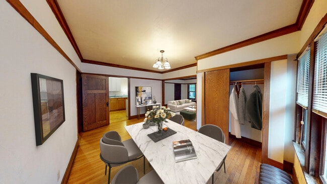 Photo - 1806 Kendall Ave