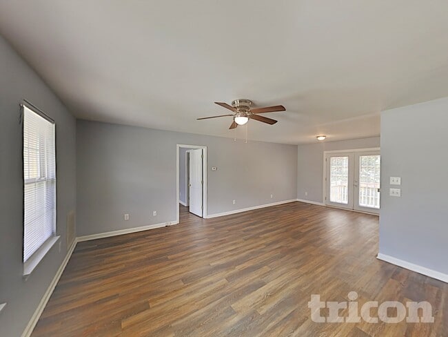 Photo - 201 Trowbridge Rd