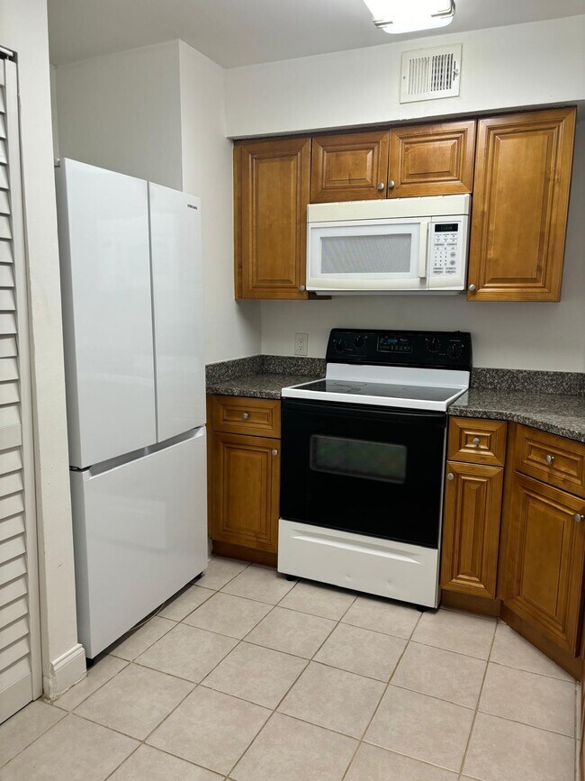 Photo - 3473 NW 44th St Unit 102