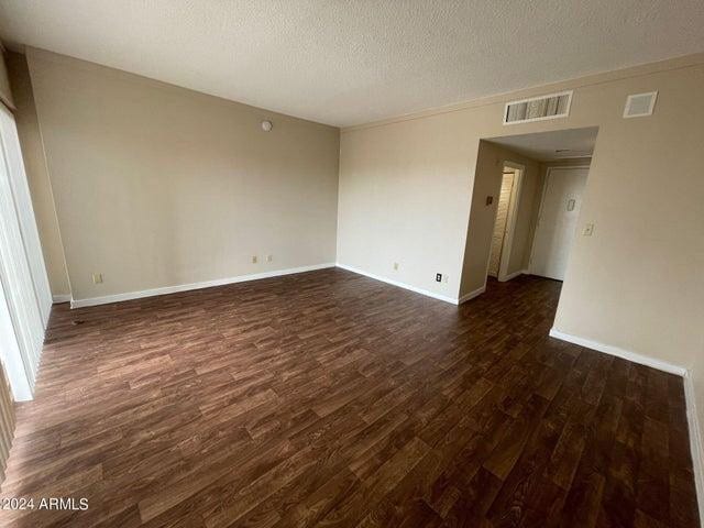 Photo - 4750 N Central Ave Unidad 4S