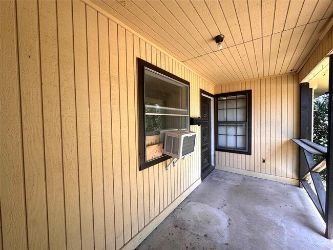 400 Sun Bonnet Dr