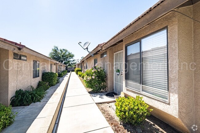 Building Photo - 4205 Kilterbury Ln Unit Apt A