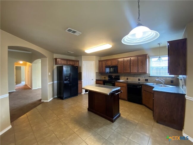 Photo - 2101 Golden Eagle Dr