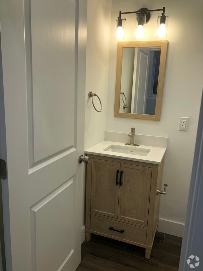 Building Photo - 3823 Lancaster Ave Unit 1A Rental