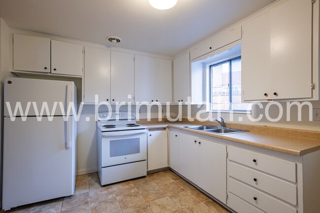 Photo - 3953-3955 Alberly Way