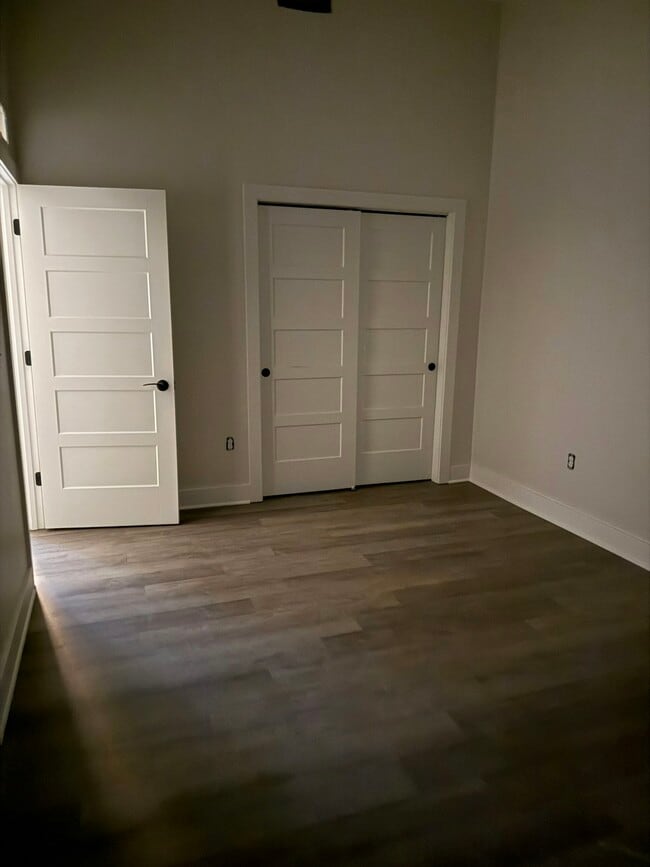 Photo - 106 E Erie St Unit 3D