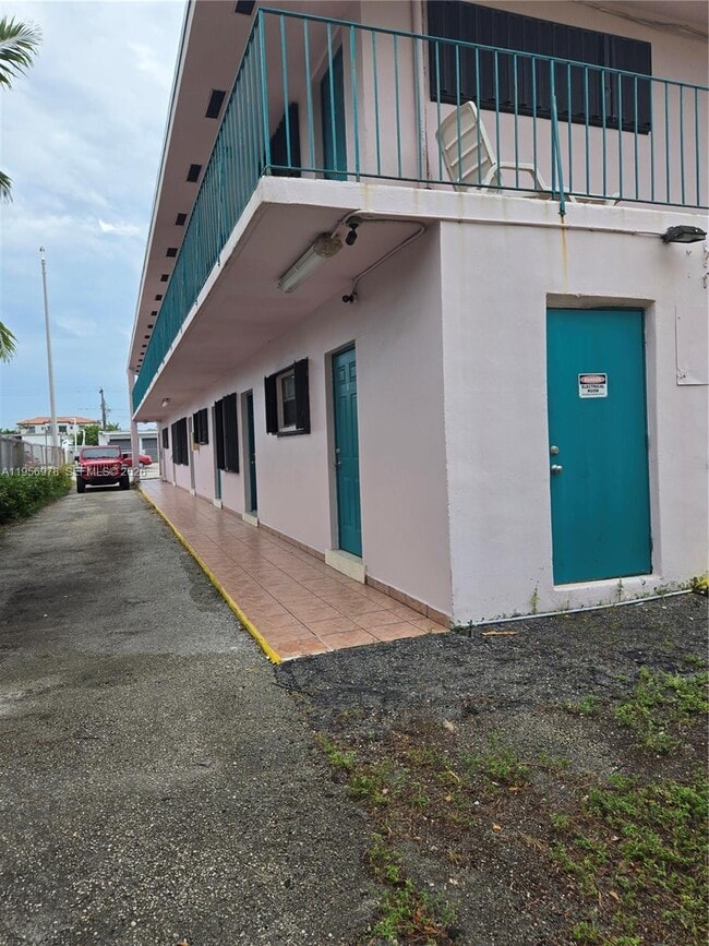 Photo - 15 W 9th St Unit 2