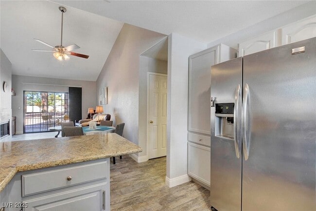 Photo - 2851 S Valley View Blvd Unidad 1016