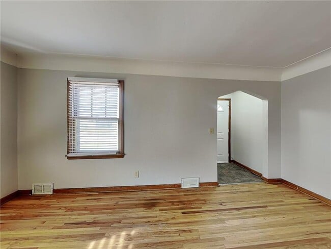 Photo - 5606 N Bryant Ave