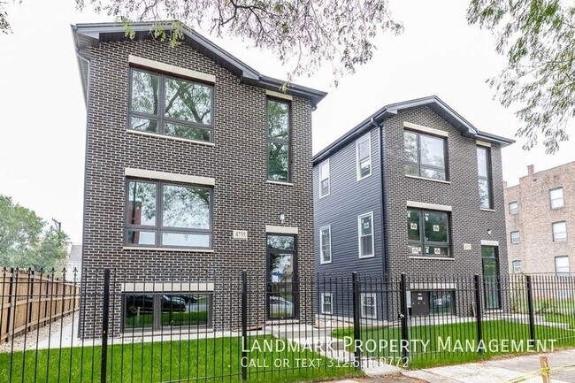 Building Photo - 4735 S Michigan Ave Unit #1 Rental