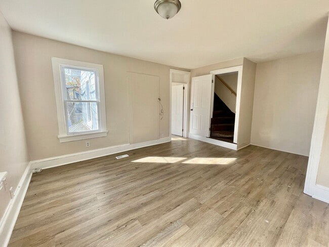 Photo - 31 Ellis St Unit 2nd Floor