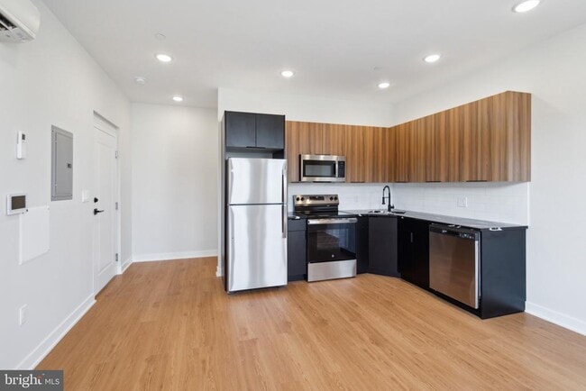 Photo - 4145 W Girard Ave Unidad 2