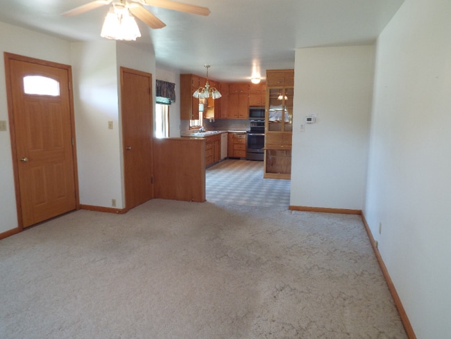 Photo - 453 4th Ave