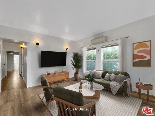 Building Photo - 2717 S Harvard Blvd