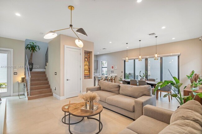 Photo - 8249 NW 46th St
