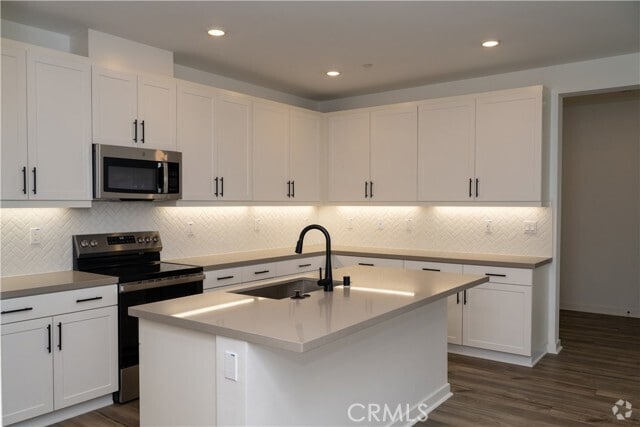 Building Photo - 6136 Valentina Wy Unit 301 Rental