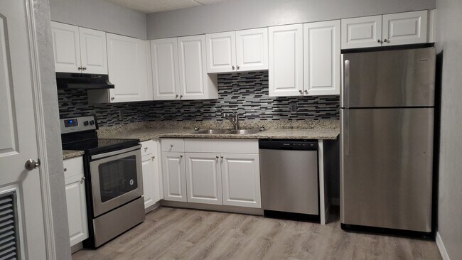 Cocina - 1620 S Palmetto Ave