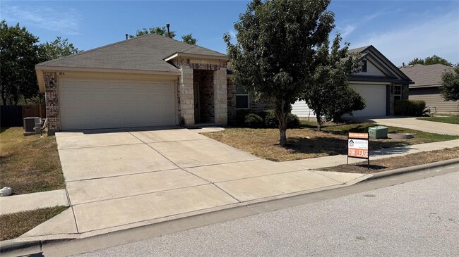 Building Photo - 804 Red Tails Dr Rental