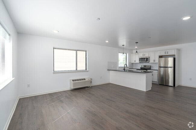2BR, 2BA - 985SF Living Room