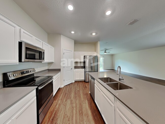 4385 Seven Canyons Dr