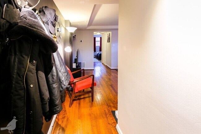 Photo - 1661 Park Rd NW