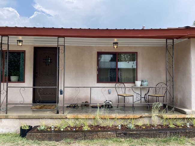 Photo - 127 Oakley Ln