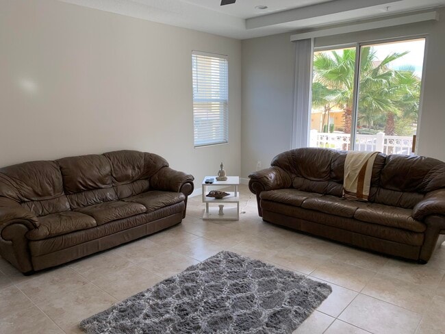 Photo - 1296 Bolton Pl