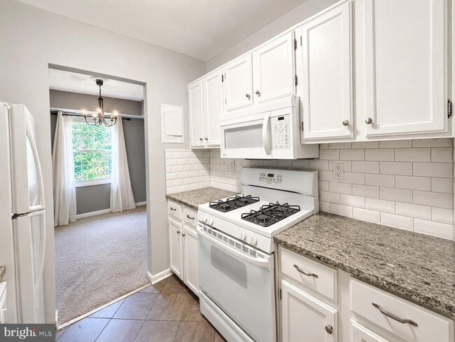 Photo - 3830 Lyndhurst Dr Unit 303