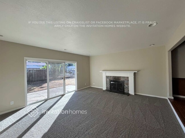 Photo - 640 W El Camino Ave