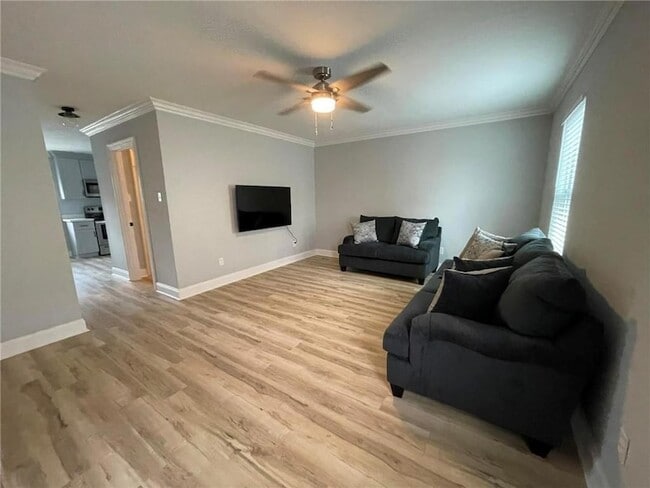 Photo - 619 Lavoisier St