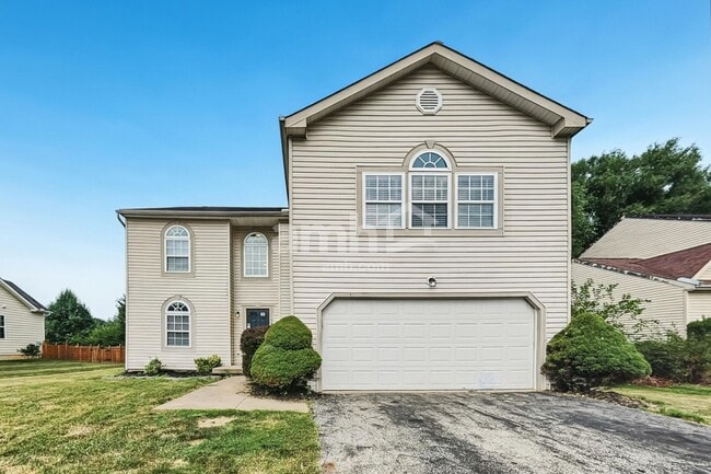 Building Photo - 340 Evergreen Cir