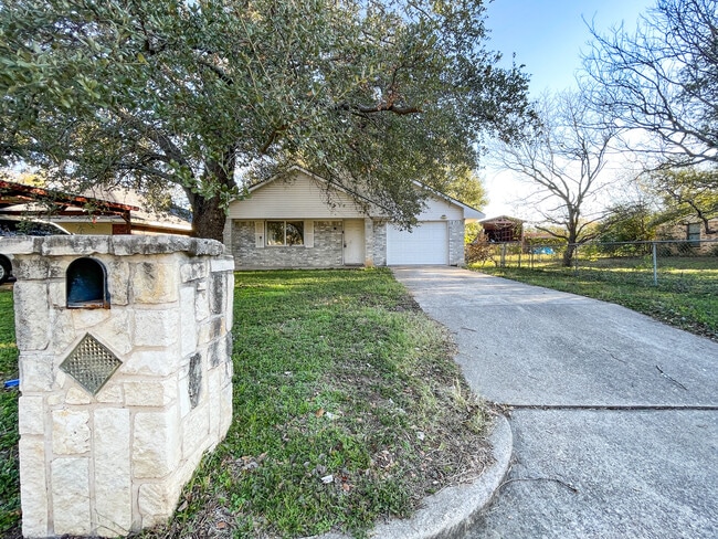 Photo - 407 N Bermuda St