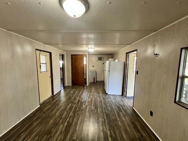 7963 Elliott Rd