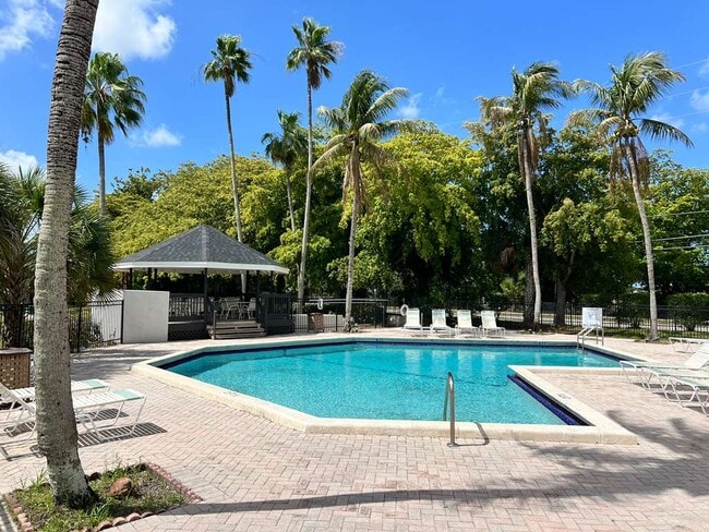 Photo - 465 SW 113th Way