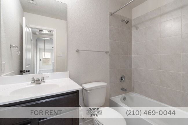 Photo - 2022 Valley Ranch 5-Bedroom | Primary Suite Downstairs | 3.5 Baths | Resort-Style Amenities