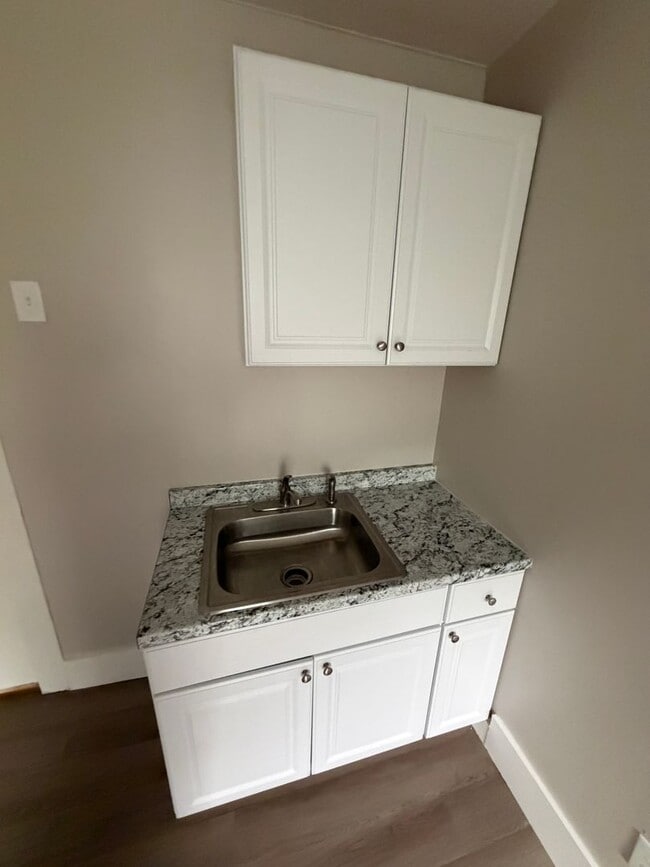 426 Fletcher St Unit 1-4