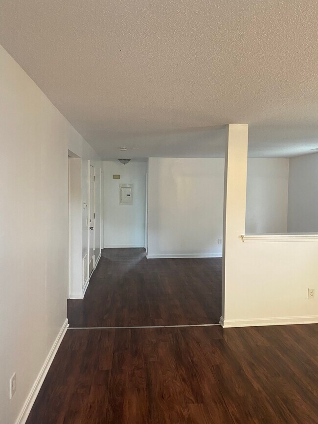 Photo - 28 Adams St Unidad 1st Floor