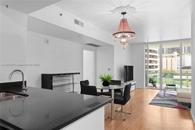 Photo - 950 Brickell Bay Dr Unit 501