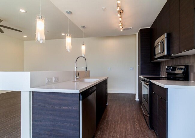 604 N Bluff Dr Unit 245