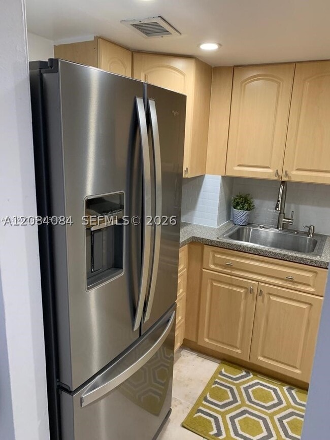 Photo - 2899 Collins Ave Unit 1016