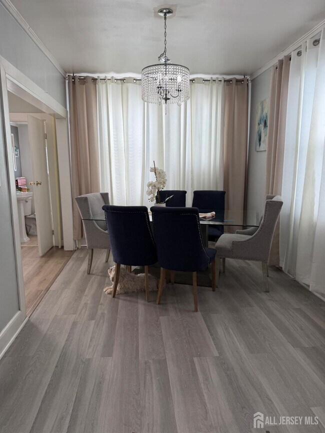 Photo - 421 Brace Ave